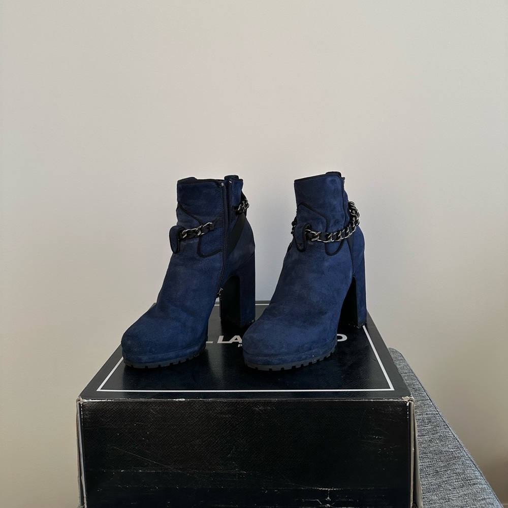 Karl Lagerfeld boots dark blue size 7